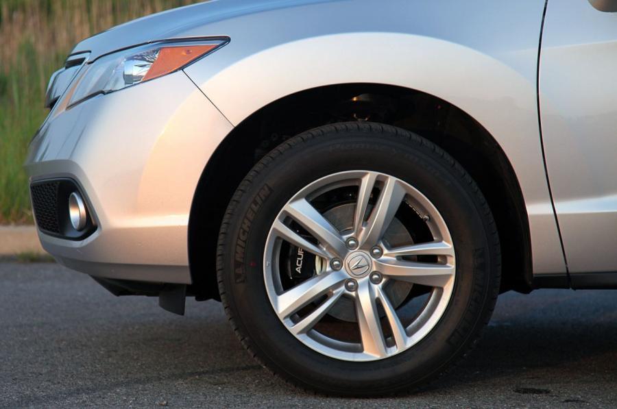Колеса Acura RDX (TB3/4) 2012 года  (фото 83 из 122)